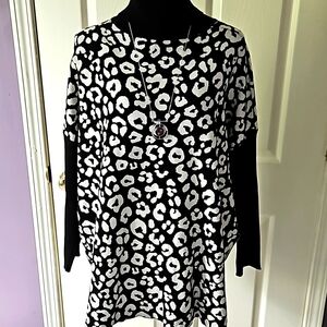 NWT Ninety Clothing Co. animal print sweater